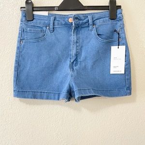 NWT! Forever 21 High Rise Denim Shorts!